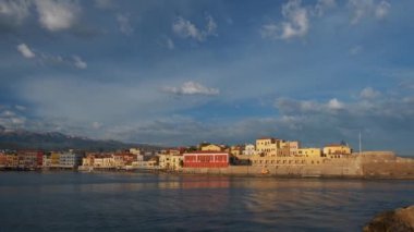 Girit Adası, Chania 'nın eski bir limanı. Yunanistan