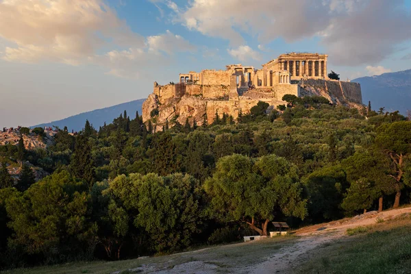 Templo icónico del Partenón en la Acrópolis de Atenas, Grecia — Foto de Stock