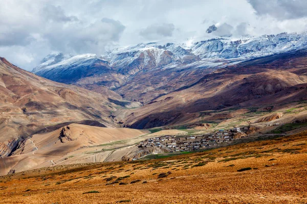 Kibber dorp hoog in Himalaya. Spiti Valley, Himachal Pradesh, India — Stockfoto