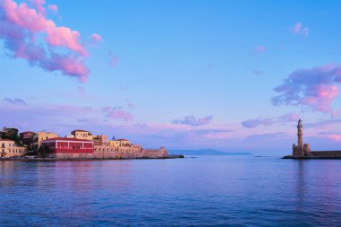 Girit Adası, Chania 'nın eski bir limanı. Yunanistan