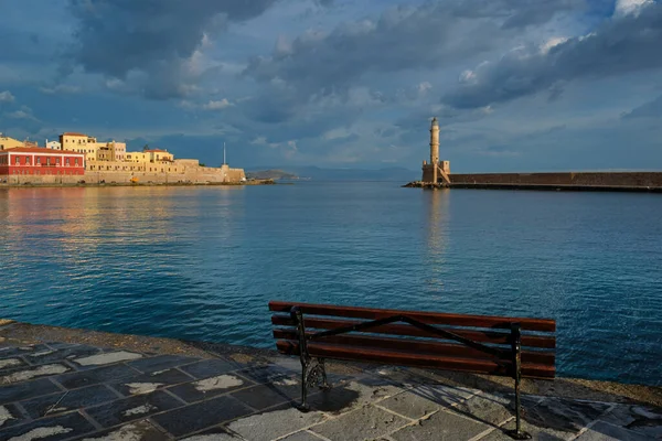 Porto antigo pitoresco de Chania, ilha de Creta. Grécia — Fotografia de Stock