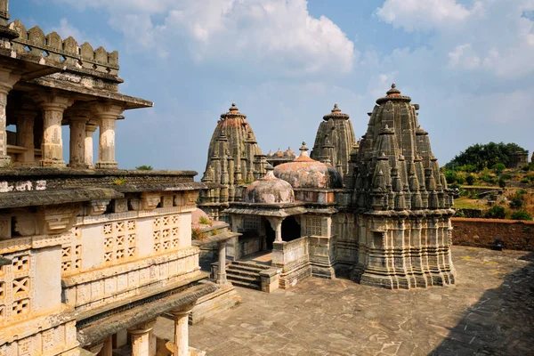 Templo Ganesh dentro del Fuerte Kumbhalgarh. Rajastán, India — Foto de Stock