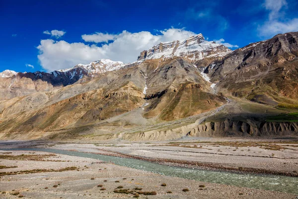 Himalayalardaki köy — Stok fotoğraf
