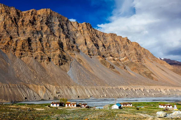 Byn i Spiti Valley — Stockfoto