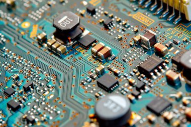 Elektronik devre kartı kapanıyor. 