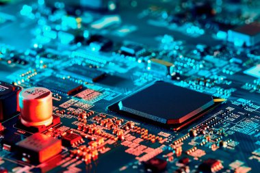 Elektronik devre kartı kapanıyor.