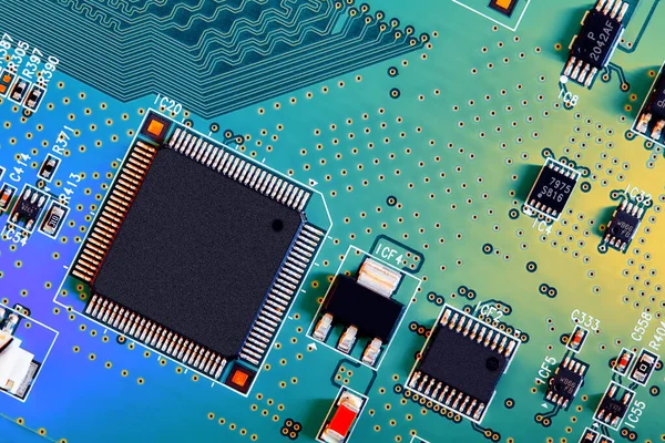 Placa Circuito Electrónico Con Componentes Electrónicos Como Chips Primer Plano — Foto de Stock