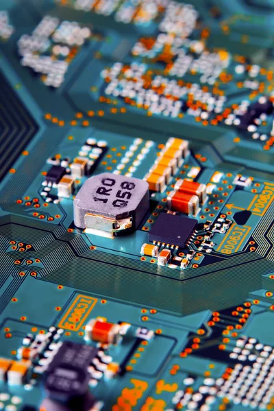 Elektronische Printplaat Met Elektronische Componenten Zoals Chips Close — Stockfoto