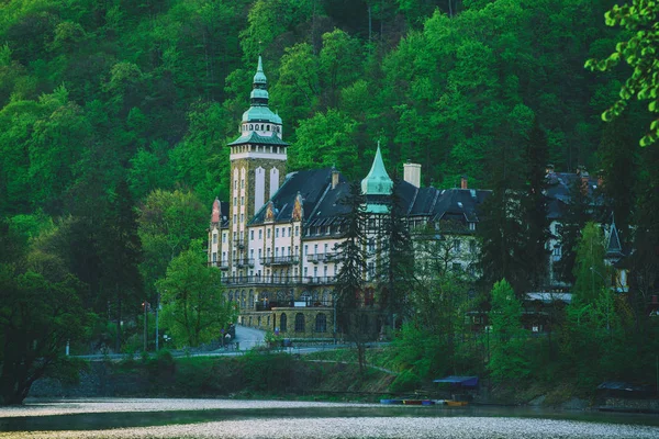 Vista do palácio de Lillafured — Fotografia de Stock
