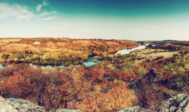 Kırsal sonbahar manzarası