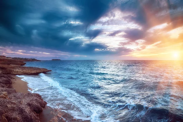 Puesta de sol en el mar — Foto de Stock