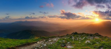 İnanılmaz dağ manzarası.