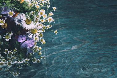 Yaz çiçekleri tasarımı