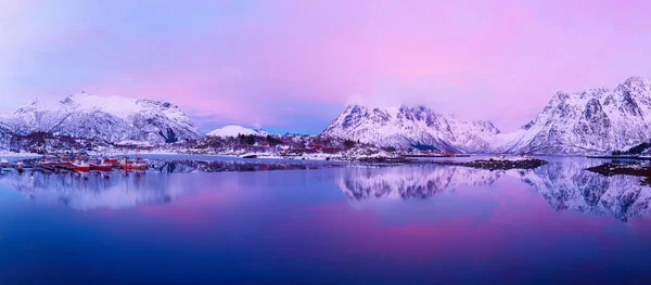 Zimní Norsko jezero — Stock fotografie