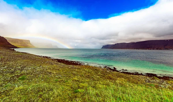 Regenbogen in Island — Stockfoto