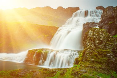 Dynjandi Şelalesi, İzlanda