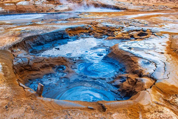 Geotermiskt område Hverir, Island. — Stockfoto