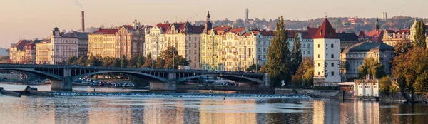 Prague at sunrise — Stock Photo, Image