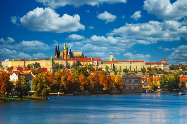 Vista de día Castillo de Praga — Foto de Stock