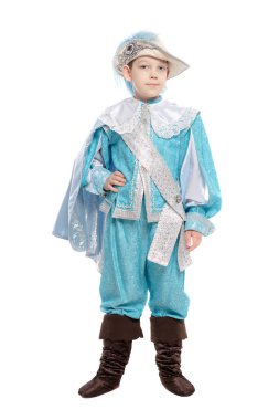 Silahşör kostümlü hoş çocuk.