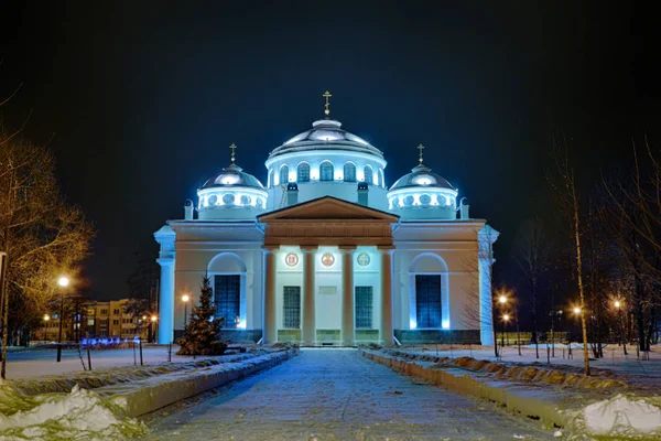 夕方や夜ツァールスコエ ツァールスコエ プーシキン、サンクトペテルブルグ、ロシアでソフィア大聖堂教会のビュー — ストック写真