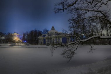 Akşam veya gece Cameron Galeri ve Catherine Park onun görünümünü. Tsarskoye Selo Puşkin, St.Petersburg, Rusya Federasyonu