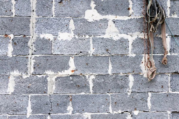 Kette aus grauen Ziegelsteinen — Stockfoto