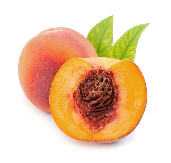 Peach with leaves. — Stock Photo, Image