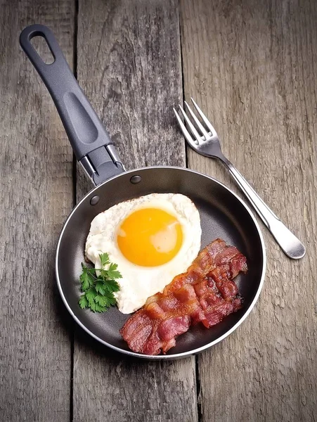 Pastırmalı yumurta..