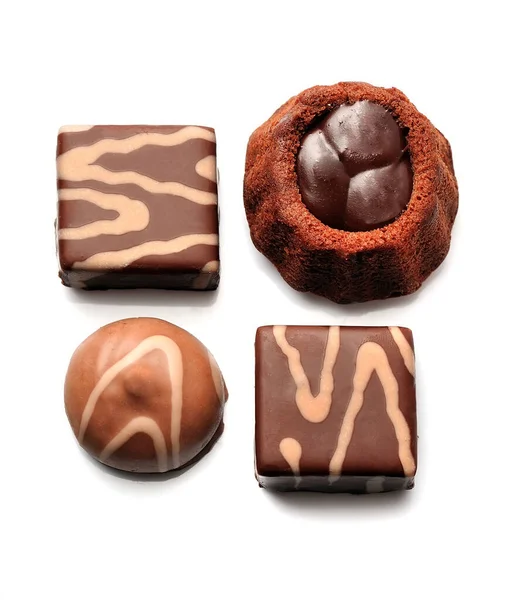 Csokoládé Cukorka Fehér Hátterű Csokoládé Desszert Elszigetelt Fehér Csokoládé Torta — Stock Fotó