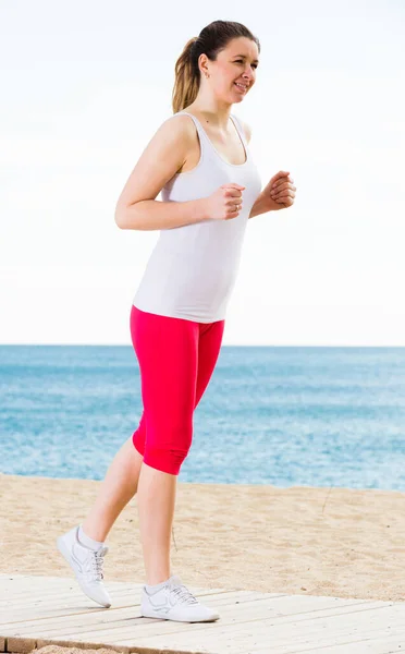 Young Sporty Woman Running Beach Ocean Morning — Stock Photo, Image