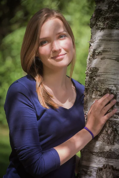 Ontmoeting met een schattig meisje — Stockfoto