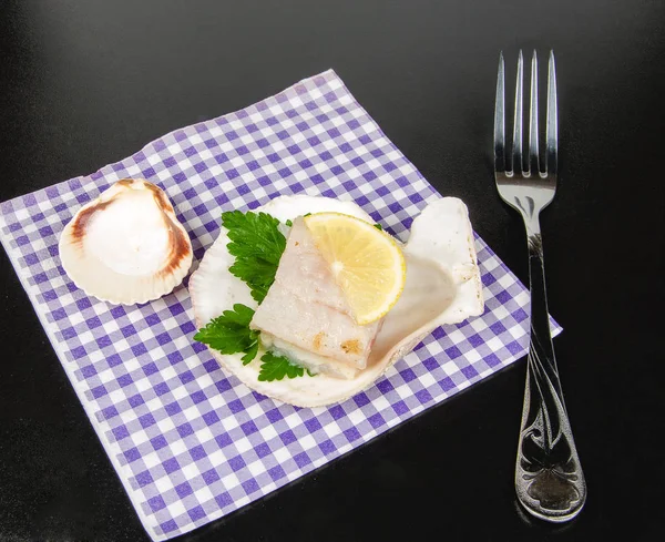 Cooked fish in shell — Stock Photo, Image