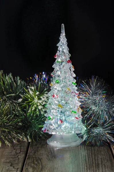 Weihnachtsbaum im Dunkeln — Stockfoto