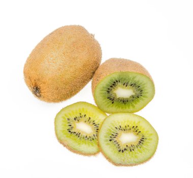 beyaz üzerine dilimlenmiş kivi