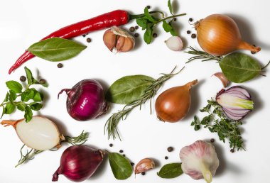 soğan ve baharatlar