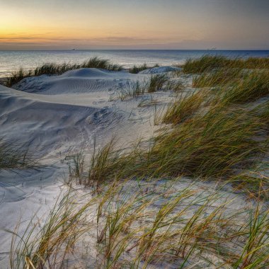  Baltık Denizi yakınlarındaki son gün ışığı