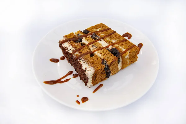 Slice Honey Cake Saucer Closeup — Stock Photo, Image