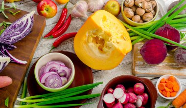 çiğ sebze arka plan. 