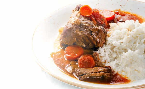 Carne de bovino cozida com arroz — Fotografia de Stock