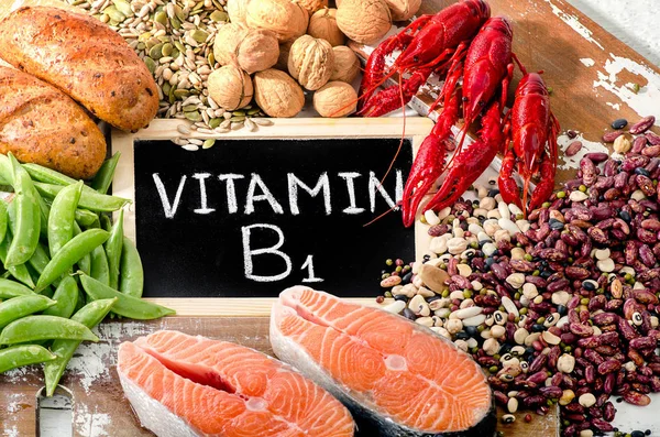 Alimentos mais altos em vitamina B1 (tiamina ). — Fotografia de Stock