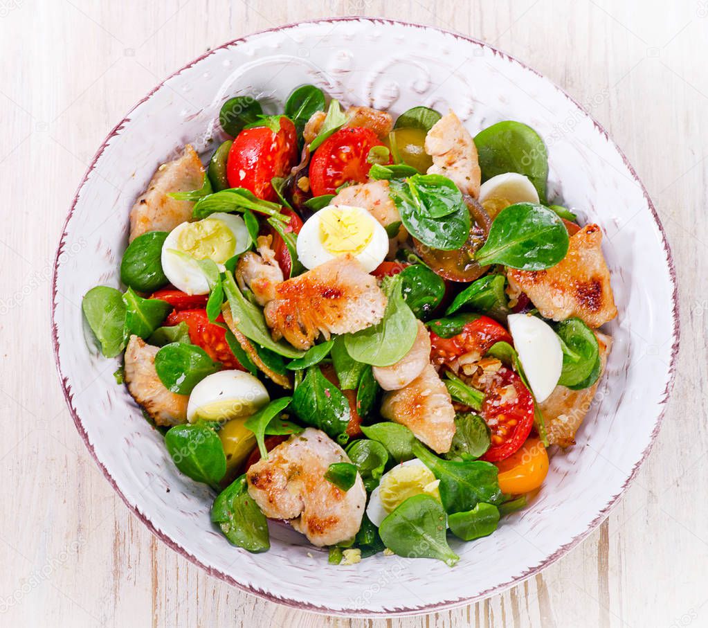 Chicken and vegetable salad. Healthy food.