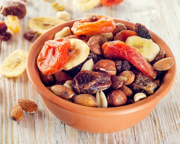 Mix nuts and dried fruits — Stock Photo, Image