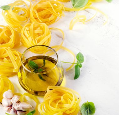 Zeytinyağı ile İtalyan makarna