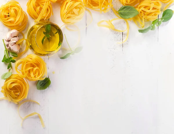 Italiensk pasta med olivolja — Stockfoto