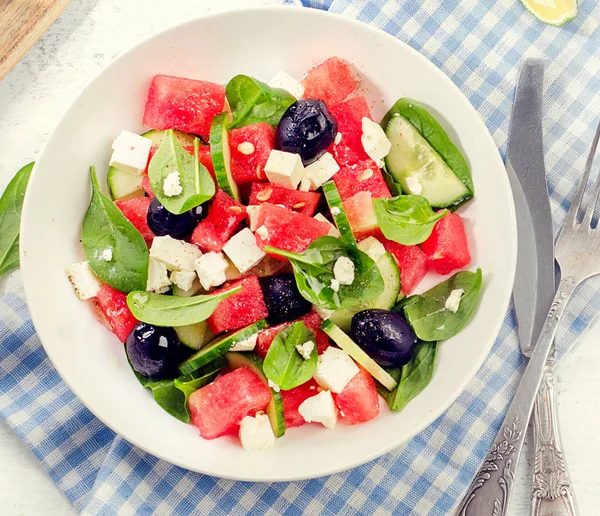 karpuz peynir salatası