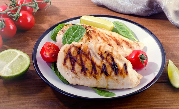 Grilled chicken breasts — Stock Photo, Image