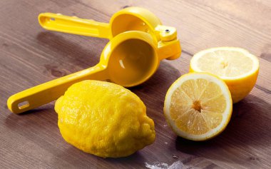 Sıkacağı ve limon gemide