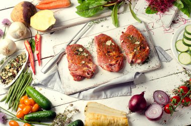 Marine domuz eti biftek 