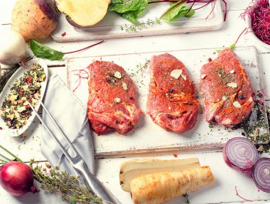 Marine domuz eti biftek 